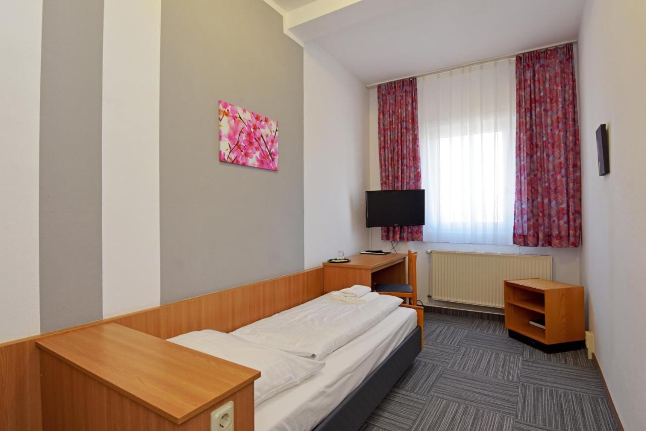 Hotel Zum Gruendle Oberhof  Exteriör bild