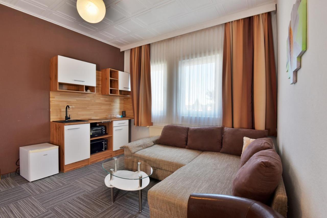 Hotel Zum Gruendle Oberhof  Exteriör bild