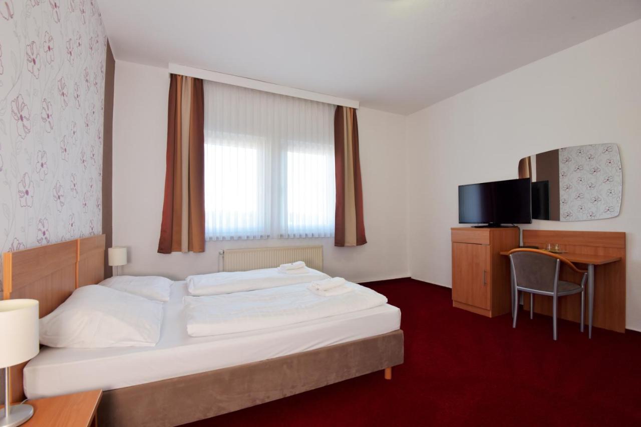 Hotel Zum Gruendle Oberhof  Exteriör bild
