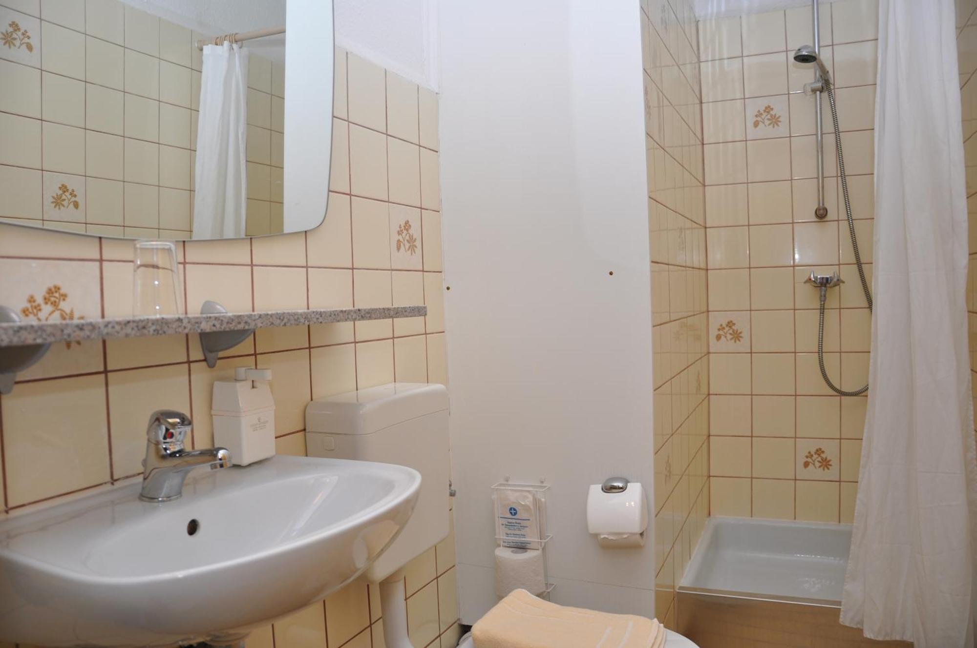 Hotel Zum Gruendle Oberhof  Rum bild